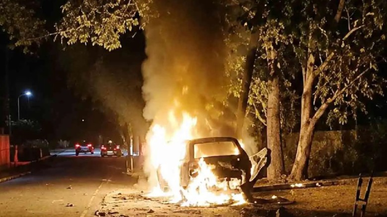 ভারতে বিজেপি নেতাসহ তিনজনকে জ্যান্ত পুড়িয়ে হত্যা