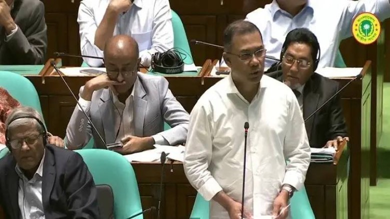 এক কার্ডেই সরকারি সব  সুবিধা: ‘ইউনিভার্সাল কার্ড’