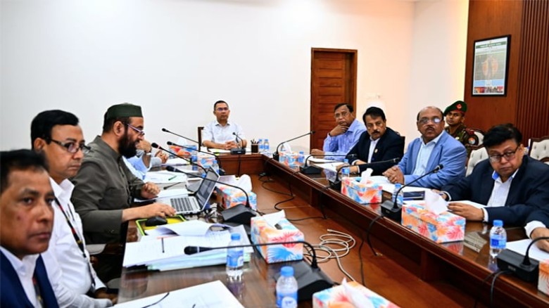 ঢাকার চারপাশের নৌপথ সচলে প্রধানমন্ত্রীর নির্দেশ, ওয়াটার বাস পরিচালনায় বেসরকারি বিনিয়োগের সুযোগ