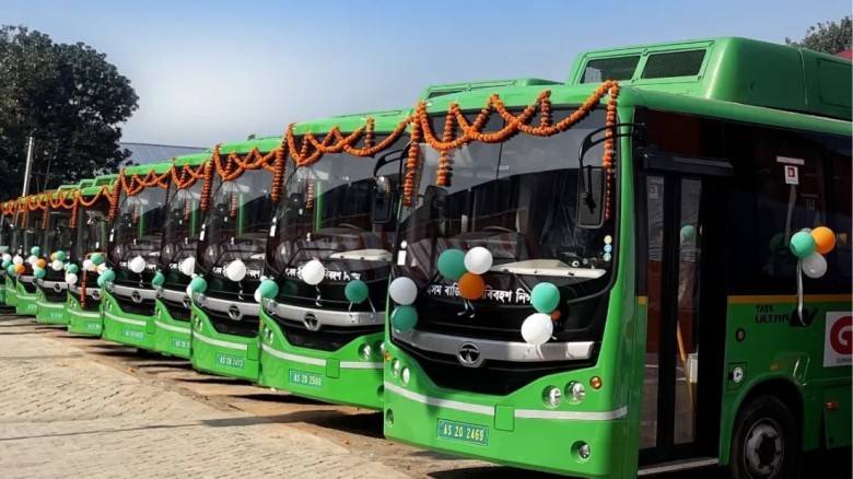 ঢাকার রাস্তায় বদল আসছে? বিআরটিসির জন্য ২০০ ইলেকট্রিক বাস কেনার সিদ্ধান্ত